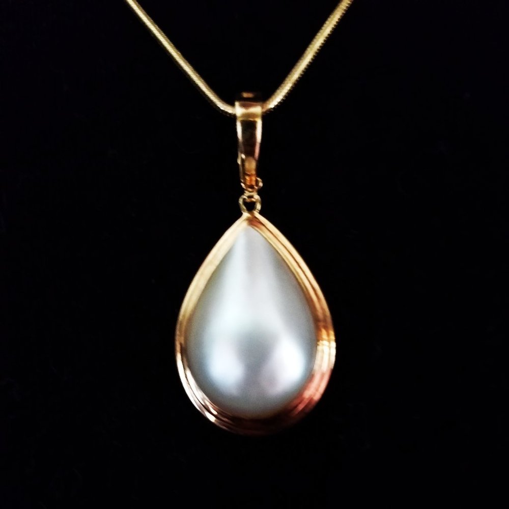 14K Gold Pearl Necklace -  FREE AUTHENTICATION